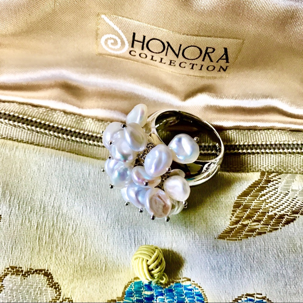 Honora Pearl Ring
